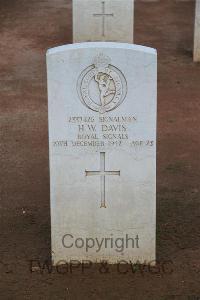 Benghazi War Cemetery - Davis, Harry William